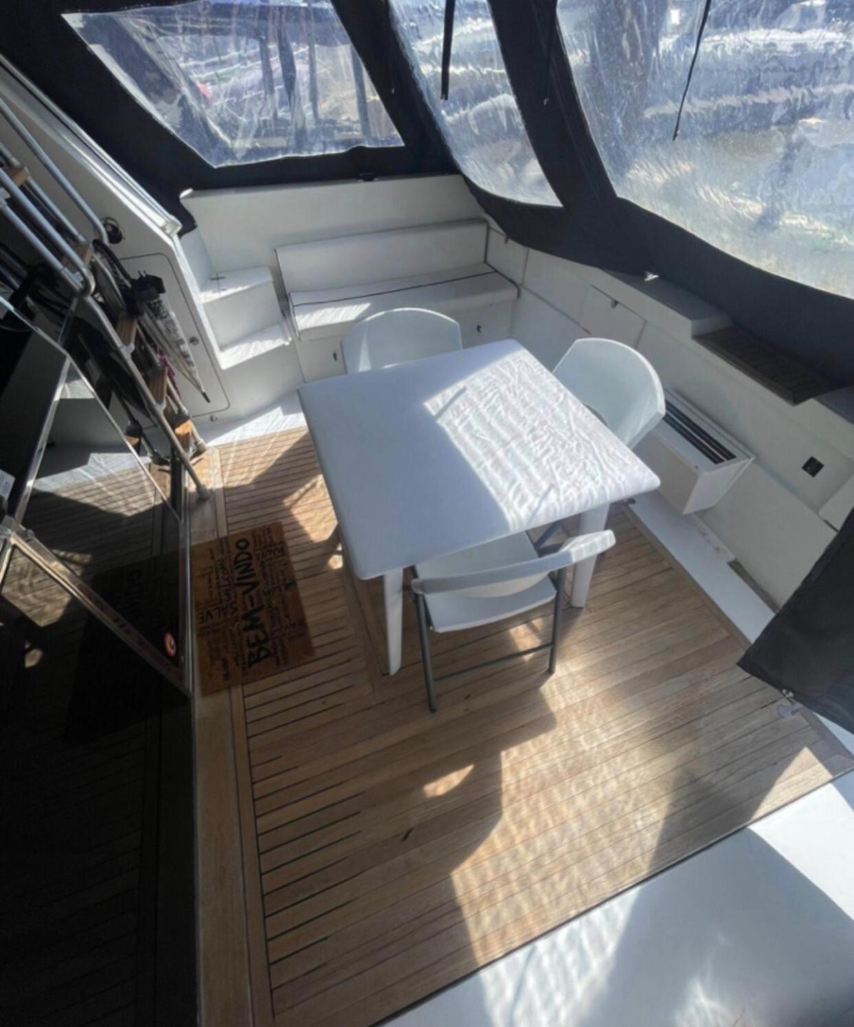 Beautiful And Magnific Yacht Hotel Lisboa Ngoại thất bức ảnh